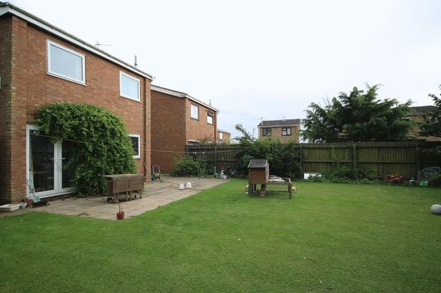  Image of 3 bedroom Detached house to rent in Herons Close Ely CB6 at Herons Close  Ely, CB6 3EF