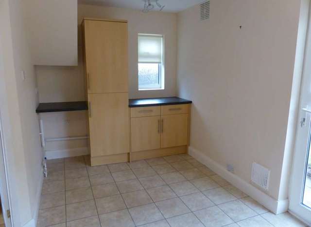  Image of 3 bedroom Detached house to rent in Herschel Crescent Littlemore Oxford OX4 at Herschel Crescent Cowley Oxford, OX4 3TX