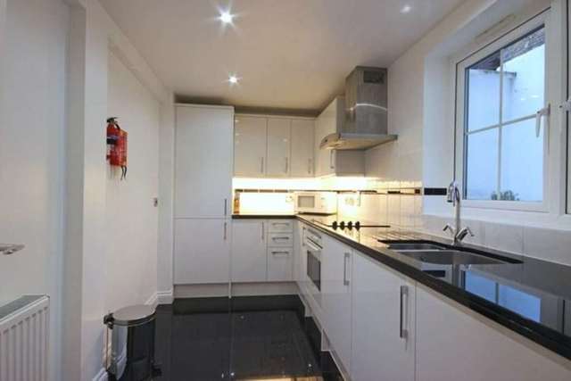  Image of 1 bedroom Apartment to rent in Hertford Street London W1J at Hertford Street Mayfair London, W1J 7RW