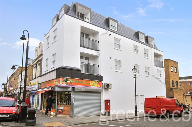  Image of 3 bedroom Flat to rent in Hewison Street London E3 at London  Old Ford, E3 2HZ