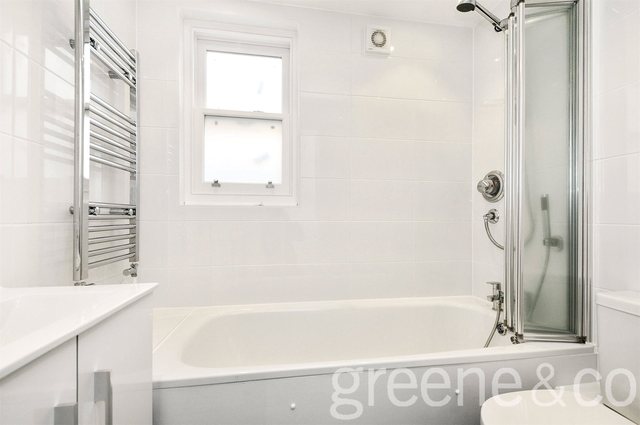  Image of 3 bedroom Flat to rent in Hewison Street London E3 at London  Old Ford, E3 2HZ