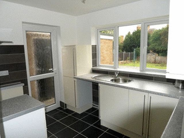  Image of 1 bedroom Flat to rent in High Meadow Hathern Loughborough LE12 at High Meadow  Hathern, LE12 5HW