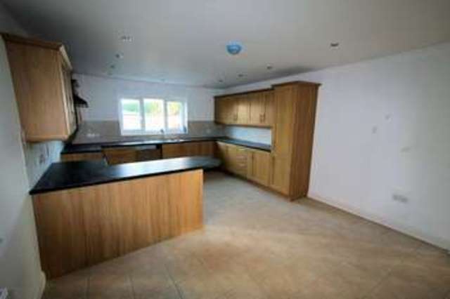  Image of 4 bedroom Detached house for sale in High Street Aldreth Ely CB6 at High Street  Aldreth, CB6 3PQ