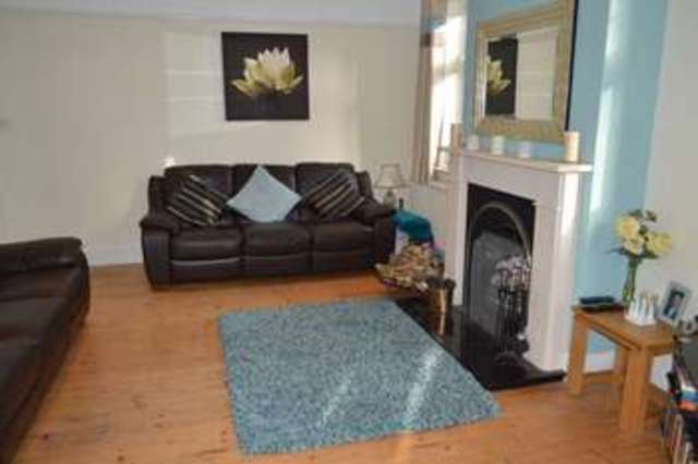  Image of 5 bedroom Detached house to rent in High Street Berkhamsted HP4 at High Street  Berkhamsted, HP4 2BX