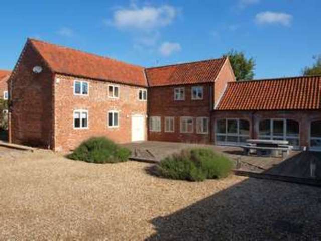  Image of 5 bedroom Detached house for sale in High Street Carlton-Le-Moorland Lincoln LN5 at High Street Carlton-le-Moorland Lincoln, LN5 9HT