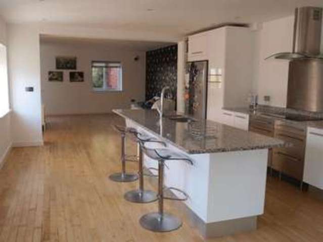  Image of 5 bedroom Detached house for sale in High Street Carlton-Le-Moorland Lincoln LN5 at High Street Carlton-le-Moorland Lincoln, LN5 9HT