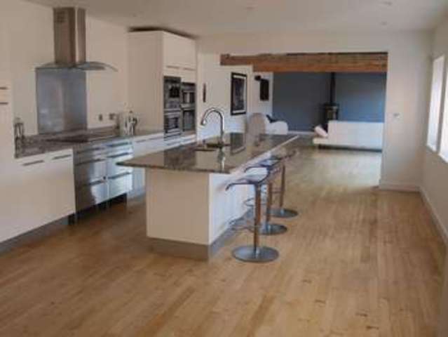  Image of 5 bedroom Detached house for sale in High Street Carlton-Le-Moorland Lincoln LN5 at High Street Carlton-le-Moorland Lincoln, LN5 9HT