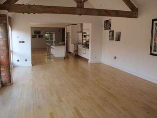  Image of 5 bedroom Detached house for sale in High Street Carlton-Le-Moorland Lincoln LN5 at High Street Carlton-le-Moorland Lincoln, LN5 9HT