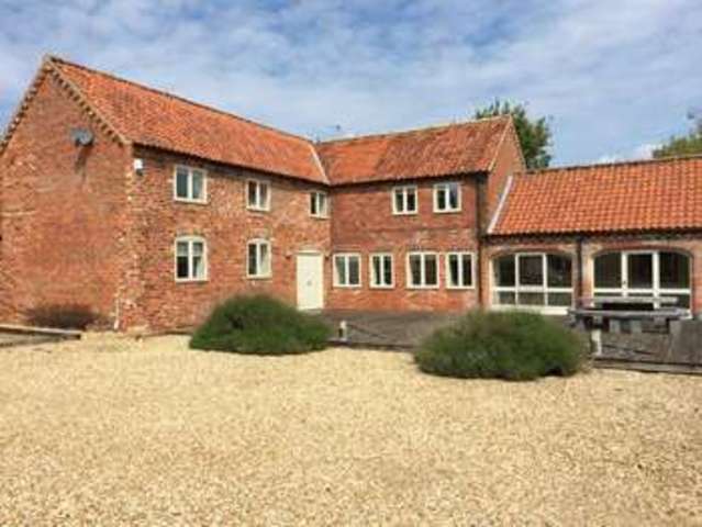  Image of 5 bedroom Detached house for sale in High Street Carlton-Le-Moorland Lincoln LN5 at High Street Carlton-le-Moorland Lincoln, LN5 9HT