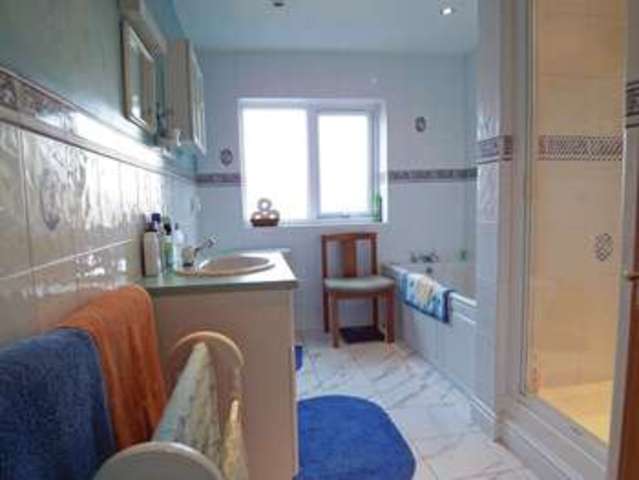  Image of 5 bedroom Detached house for sale in High Street East Markham Newark NG22 at High Street East Markham Newark, NG22 0QJ