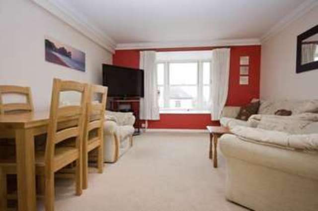 Image of 2 bedroom Flat for sale in High Street Emsworth PO10 at 2 High Street  Emsworth, PO10 7AE