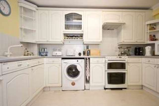  Image of 2 bedroom Flat for sale in High Street Emsworth PO10 at 2 High Street  Emsworth, PO10 7AE