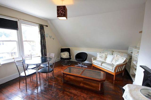  Image of 1 bedroom Flat to rent in High Street Markyate St. Albans AL3 at 1 High Street Markyate St Albans, AL3 8PF