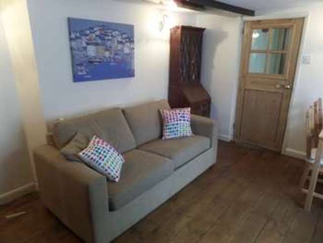  Image of 2 bedroom Flat for sale in High Street Newport Pagnell MK16 at Newport Pagnell, MK16 8AQ