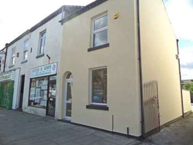  Image of Detached house to rent in High Street Newton-Le-Willows WA12 at High Street  Newton Le Willows, WA12 9SL