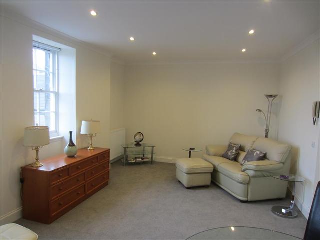  Image of 1 bedroom Flat to rent in High Street Edinburgh EH1 at Old Town Edinburgh Edinburgh, EH1 1SP