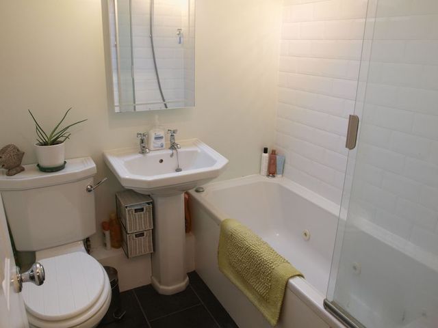  Image of 1 bedroom Detached house for sale in High Street Sutton-on-Trent Newark NG23 at High Street  Sutton-On-Trent, NG23 6QA