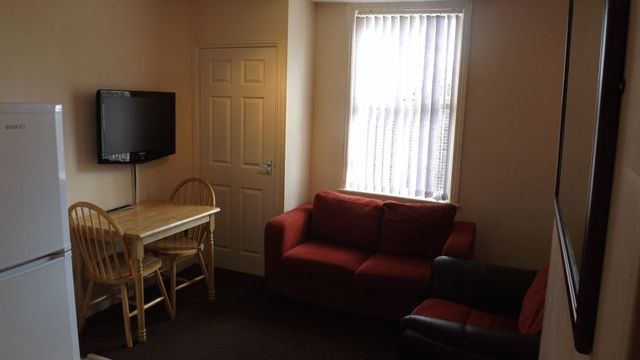  Image of 1 bedroom Flat to rent in High Street Yarm TS15 at High Street  Yarm, TS15 9AE