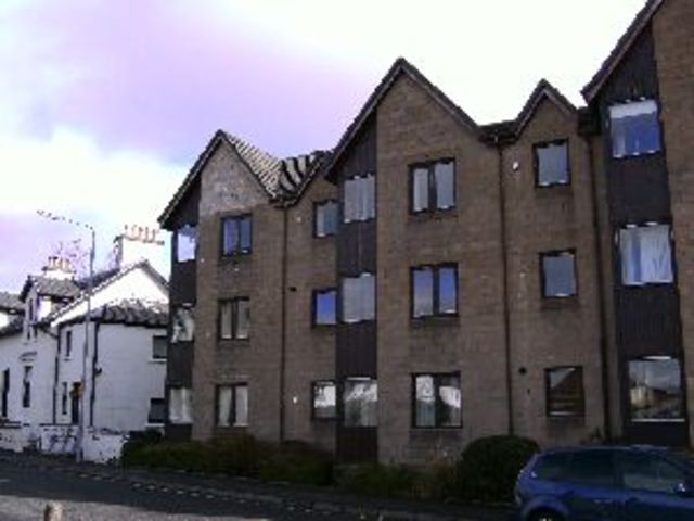  Image of 2 bedroom Flat to rent in High Street Kilmacolm PA13 at Kilmacolm Kilmacolm Inverclyde, PA13 4BP