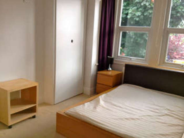  Image of 3 bedroom Terraced house to rent in Selwyn Avenue London E4 at Selwyn Avenue  Greater London, E4 9LS