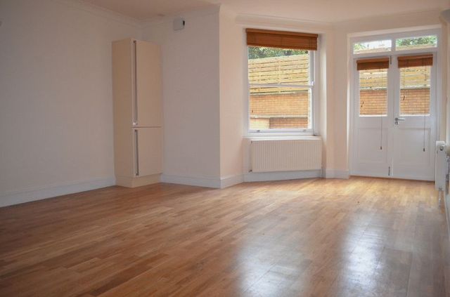  Image of 2 bedroom Flat to rent in Highbury New Park London N5 at Highbury New Park  London, N5 2DS