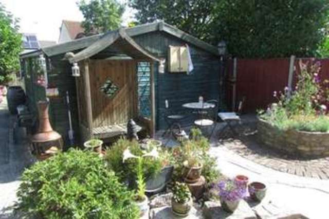  Image of 4 bedroom Detached house for sale in Higher Brooks Street BA16 at Street, BA16 0TX