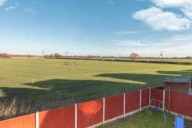  Image of 3 bedroom Semi-Detached house for sale in Highfield Close Dunscroft Doncaster DN7 at Dunscroft Doncaster Hatfield, DN7 4GA