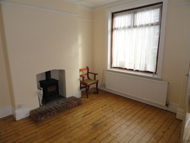  Image of 3 bedroom Terraced house for sale in Highfield Road Frizinghall Bradford BD9 at Frizinghall, Bradford, BD9 4HY
