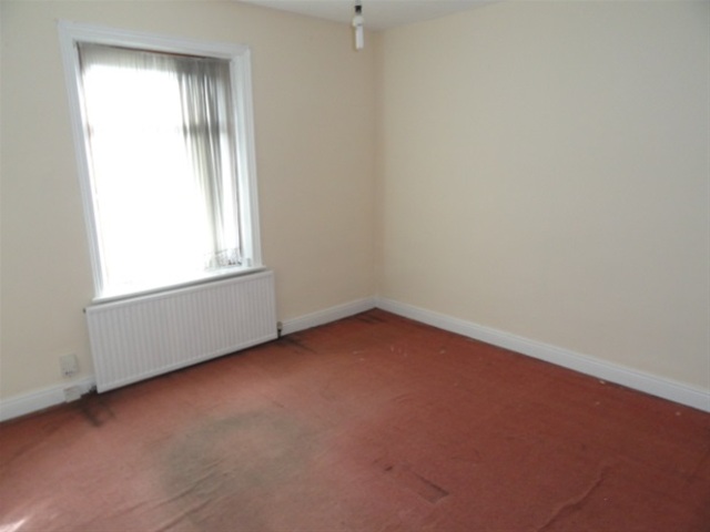  Image of 3 bedroom Terraced house for sale in Highfield Road Frizinghall Bradford BD9 at Frizinghall, Bradford, BD9 4HY