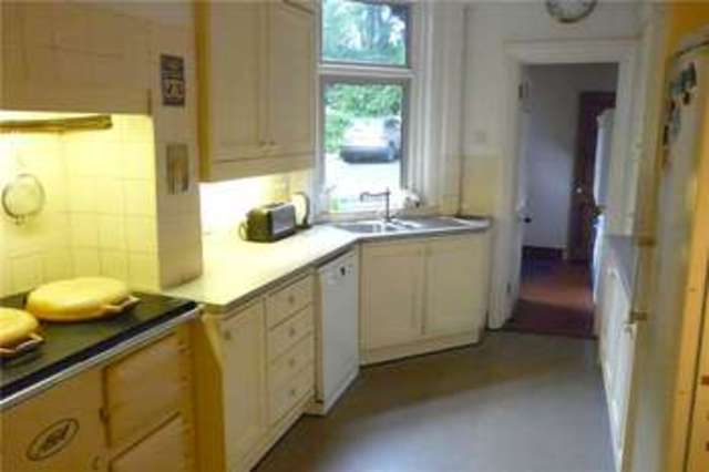  Image of 5 bedroom Semi-Detached house for sale in Highgate Bradford BD9 at Bradford West Yorkshire Shipley, BD9 5PJ