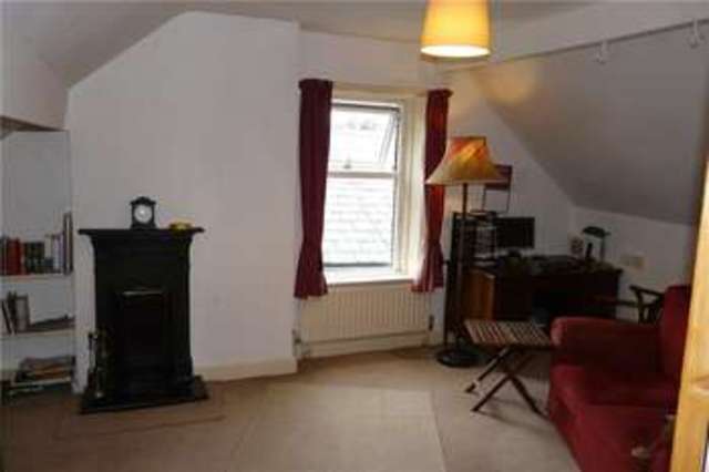  Image of 5 bedroom Semi-Detached house for sale in Highgate Bradford BD9 at Bradford West Yorkshire Shipley, BD9 5PJ