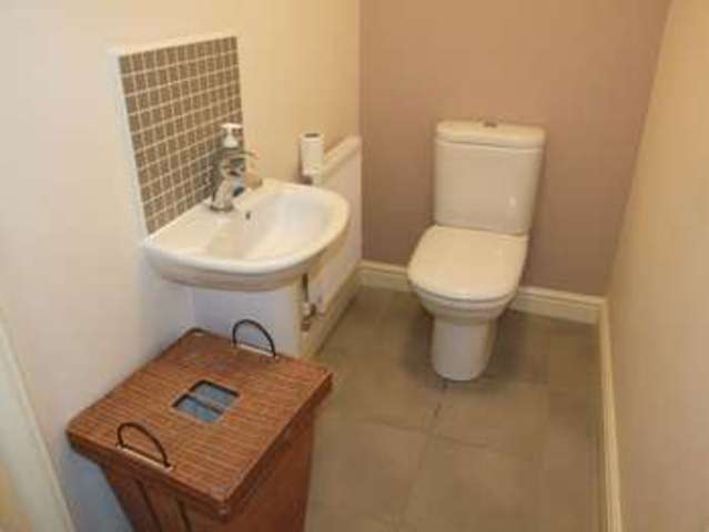  Image of 4 bedroom Detached house for sale in Highland Drive Loughborough LE11 at Highland Drive  Loughborough, LE11 2HU