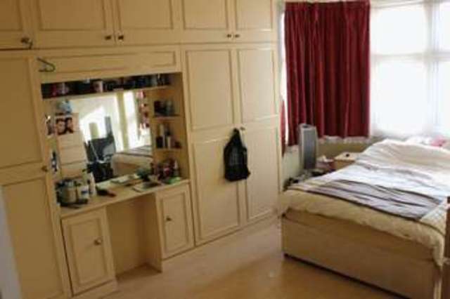  Image of 6 bedroom Semi-Detached house for sale in Hillbury Avenue Harrow HA3 at Hillbury Avenue  Harrow, HA3 8EP