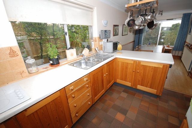  Image of 4 bedroom Detached house for sale in Hillcrest Pensford Bristol BS39 at Hillcrest Pensford Bristol, BS39 4AU