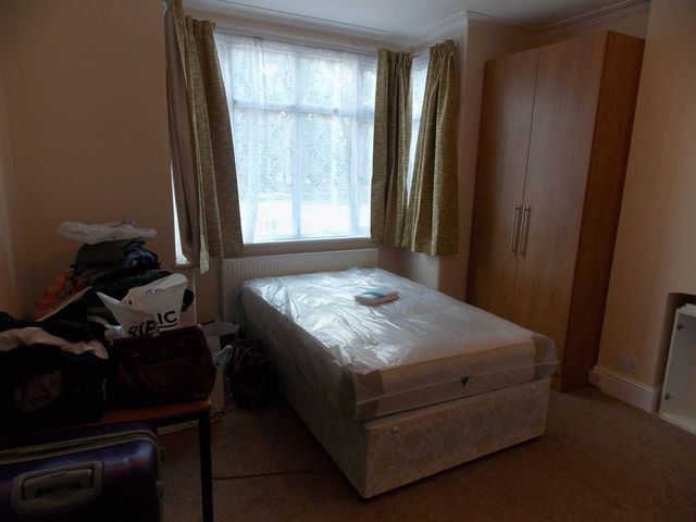  Image of 6 bedroom Semi-Detached house to rent in Hillingdon Hill Uxbridge UB10 at Hillingdon Hill  Uxbridge, UB10 0JB