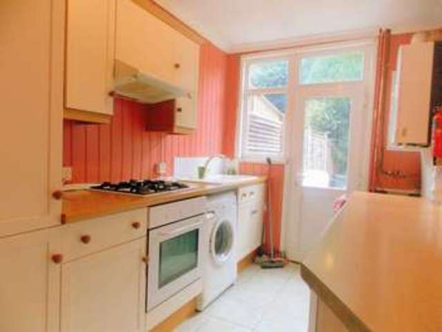  Image of 4 bedroom Property to rent in Hillingdon Hill Uxbridge UB10 at Hillingdon Hill  Uxbridge, UB10 0JB