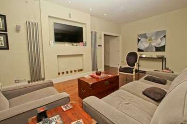  Image of 4 bedroom Detached house for sale in Hillside Crescent Northwood HA6 at Northwood Middlesex, HA6 1RW