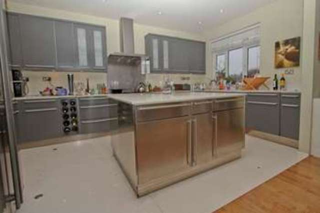  Image of 4 bedroom Detached house for sale in Hillside Crescent Northwood HA6 at Northwood Middlesex, HA6 1RW
