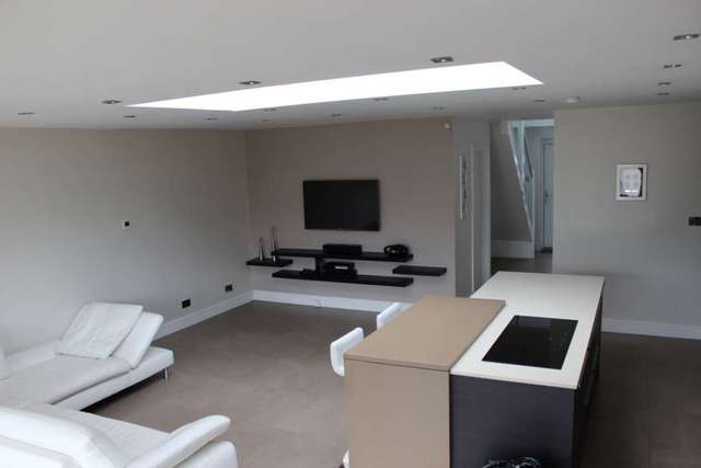  Image of 4 bedroom Detached house to rent in Hillview Avenue Hornchurch RM11 at Hillview Avenue  Hornchurch, RM11 2DL