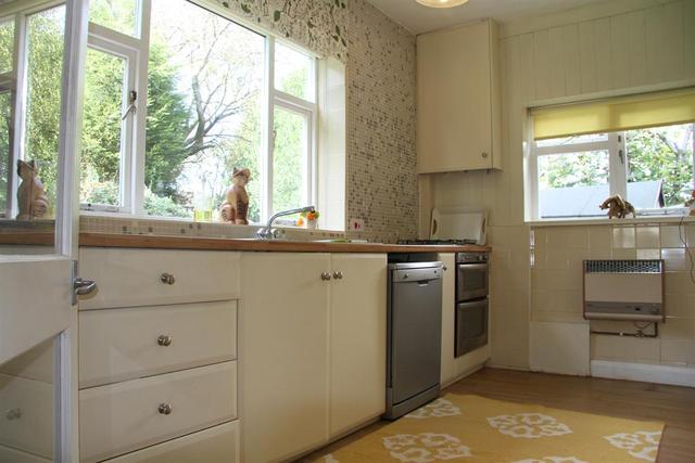  Image of 5 bedroom Detached house for sale in Hillway Guiseley Leeds LS20 at Guiseley Leeds Guiseley, LS20 8HB