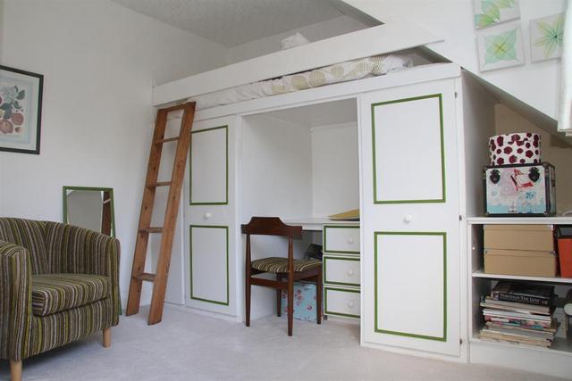  Image of 5 bedroom Detached house for sale in Hillway Guiseley Leeds LS20 at Guiseley Leeds Guiseley, LS20 8HB