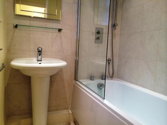  Image of 2 bedroom Terraced house to rent in Hinton Street Fairfield Liverpool L6 at Kensington  Liverpool, L6 3AP