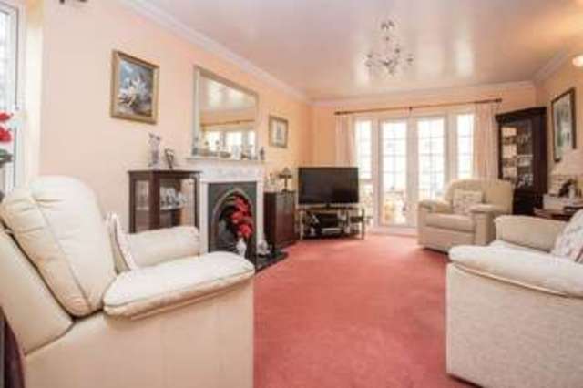  Image of 4 bedroom Detached house for sale in Hither Green Southbourne Emsworth PO10 at Hither Green  Southbourne, PO10 8JA