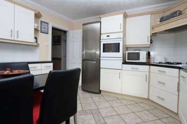  Image of 4 bedroom Detached house for sale in Hither Green Southbourne Emsworth PO10 at Hither Green  Southbourne, PO10 8JA