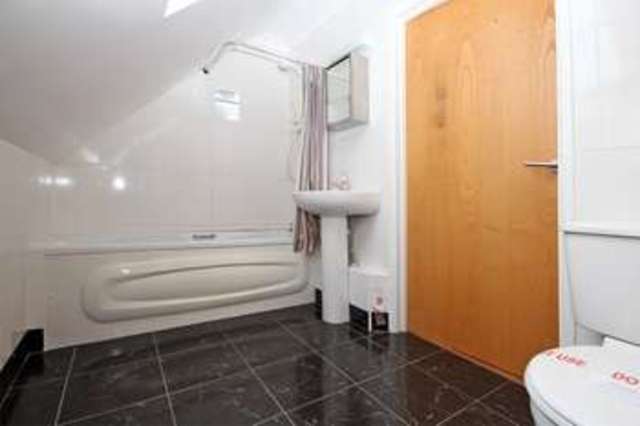  Image of 1 bedroom Flat for sale in Holdenhurst Road Bournemouth BH8 at Holdenhurst Road  Bournemouth, BH8 9AQ