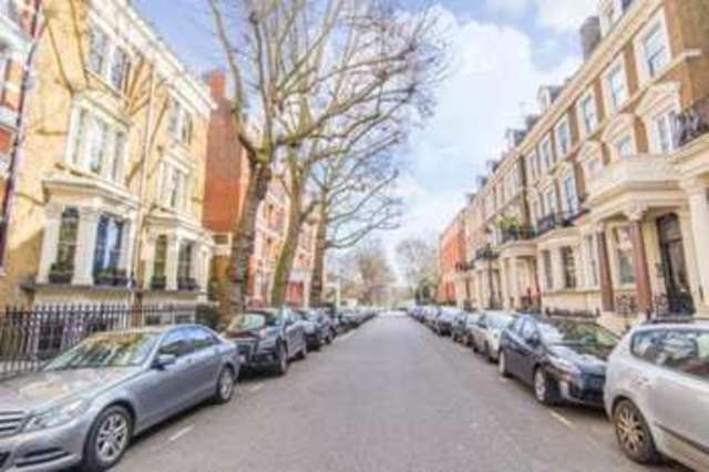  Image of 3 bedroom Flat for sale in Holland Park Gardens London W14 at Holland Park London West Kensington, W14 8DY