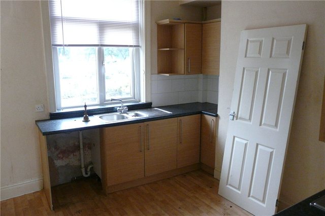  Image of 3 bedroom Detached house for sale in Hollingwood Avenue Great Horton Bradford BD7 at Bradford West Yorkshire Buttershaw, BD7 2NW