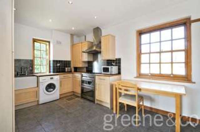  Image of 3 bedroom Flat to rent in Holly Bank Muswell Hill London N10 at Muswell Hill London Muswell Hill, N10 3TN