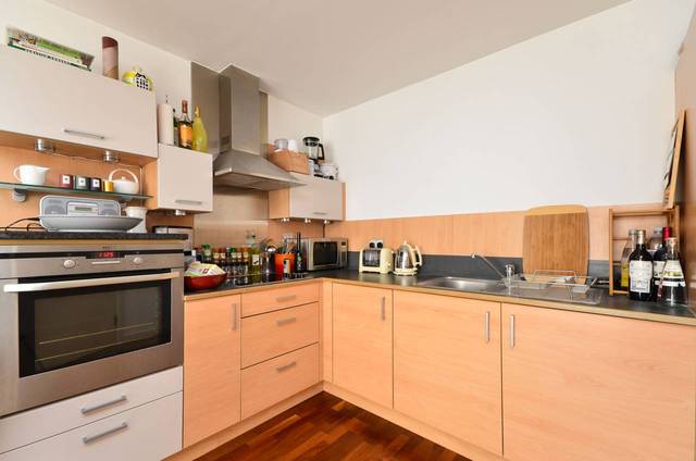  Image of 1 bedroom Flat for sale in John Harrison Way London SE10 at Holly Court  Greenwich, SE10 0BL