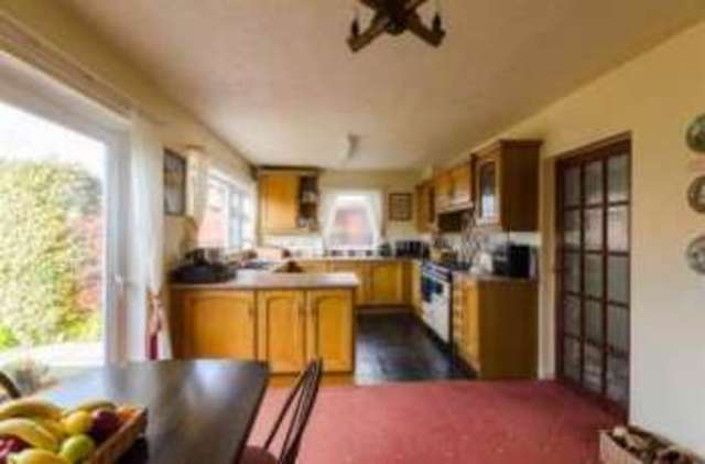  Image of 3 bedroom Bungalow for sale in Holmes Carr Road Bessacarr Doncaster DN4 at Bessacarr Doncaster Bessacarr, DN4 7HJ